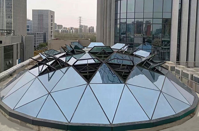 合肥大健康产业园电动排烟天窗工程完工