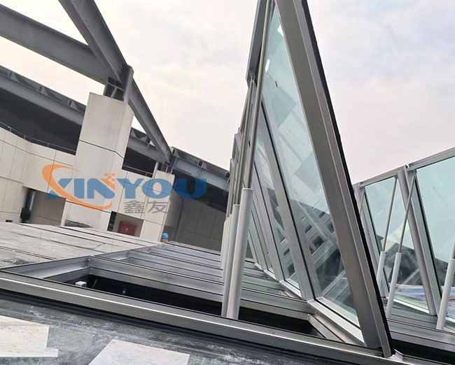 泾县图书馆电动排烟天窗工程完工并调试通过